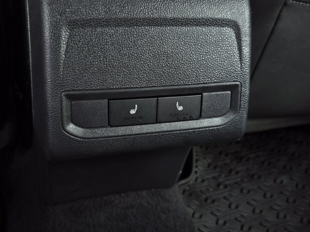 Used 2021 Volkswagen Jetta SE FWD image 14