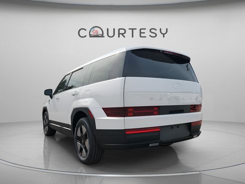 New 2026 Hyundai Santa Fe SE image 3
