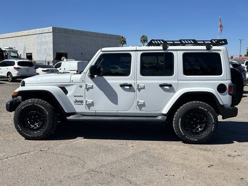 Used 2019 Jeep Wrangler Unlimited Sahara w/ Dual Top Group image 8