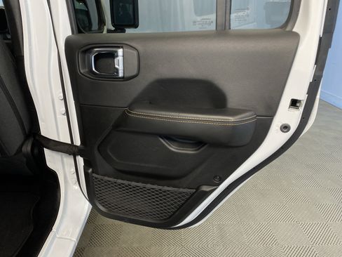 Certified 2025 Jeep Wrangler Sahara w/ Safety Group image 37