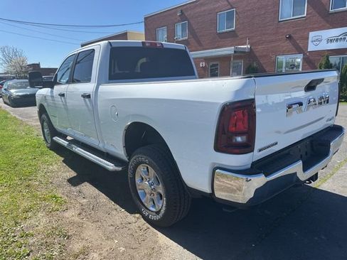 Used 2025 RAM 2500 Big Horn AWD/4WD image 7
