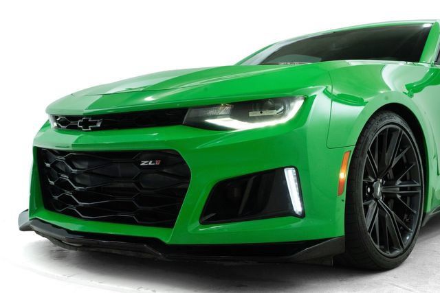 Used 2017 Chevrolet Camaro ZL1 RWD image 17