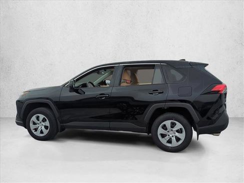 Used 2025 Toyota RAV4 LE image 5