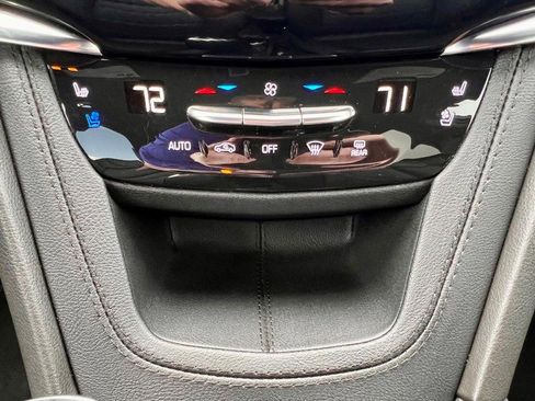 Used 2023 Cadillac XT6 Sport w/ Platinum Package image 24