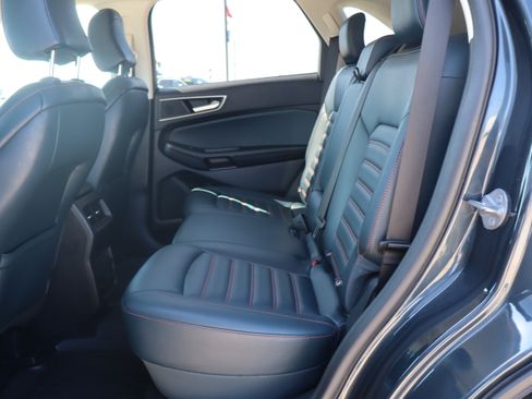 Used 2024 Ford Edge SEL w/ Sport Appearance Package AWD/4WD image 11