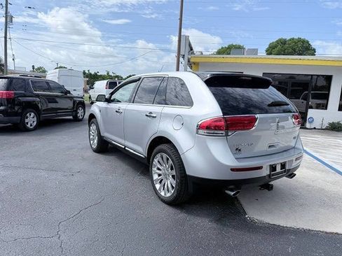 Used 2014 Lincoln MKX FWD w/ Equipment Group 102A image 5