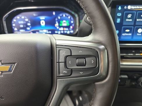 Used 2025 Chevrolet Silverado 1500 LT image 40