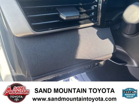 Used 2025 Toyota Camry LE w/ Convenience Package FWD image 8