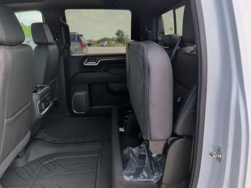 Used 2025 Chevrolet Silverado 2500 High Country w/ Technology Package AWD/4WD image 42