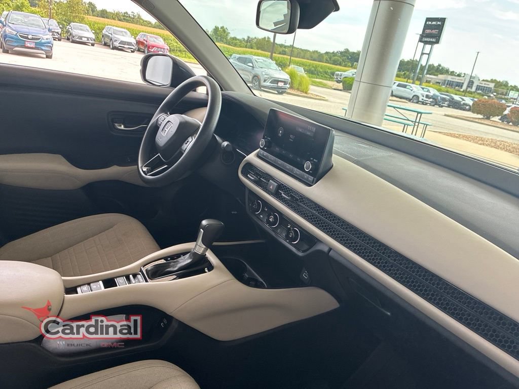 Used 2025 Honda HR-V LX image 19