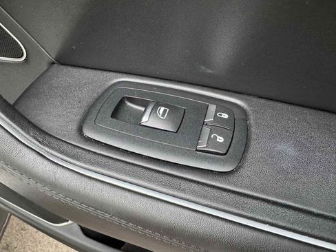 Used 2017 Maserati Levante w/ Luxury Package image 33