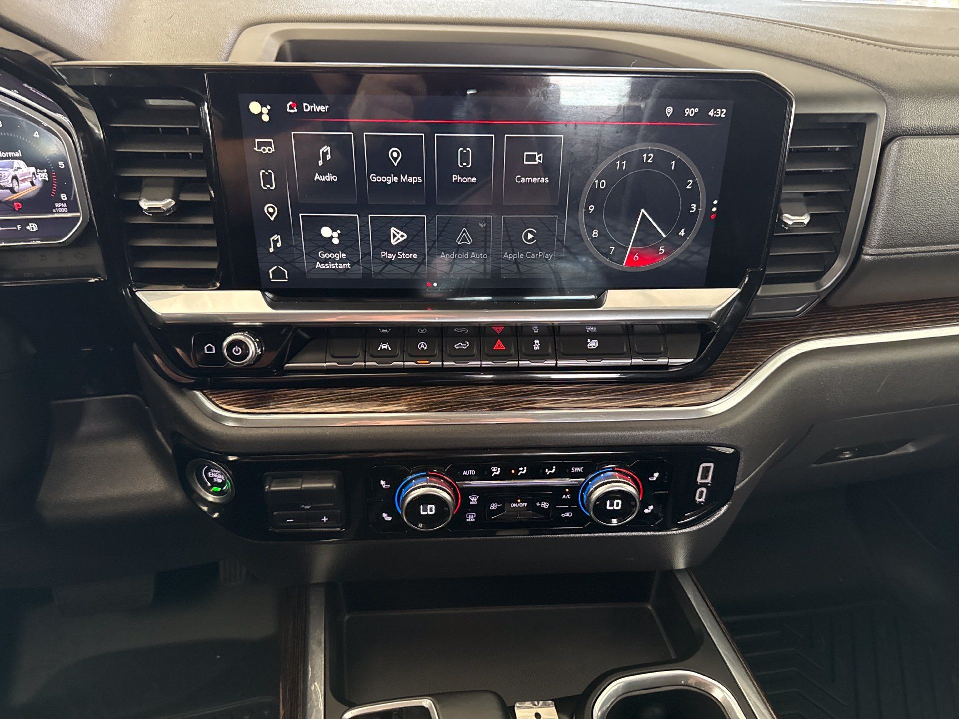 Used 2023 GMC Sierra 1500 Elevation AWD/4WD image 10