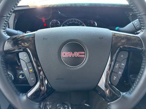 Used 2022 GMC Savana 2500 w/ Enhanced Convenience Package RWD image 30