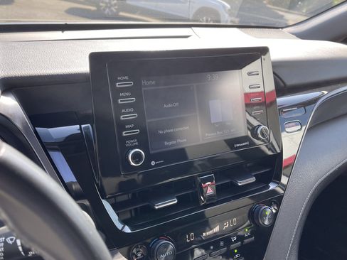Certified 2023 Toyota Camry SE FWD image 21