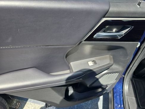 Used 2024 Mitsubishi Outlander SE image 10