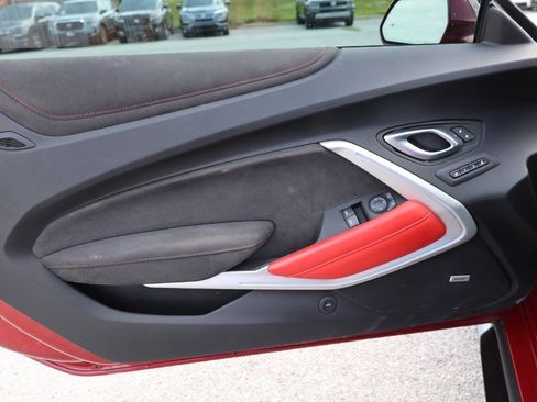 Used 2022 Chevrolet Camaro ZL1 RWD image 12