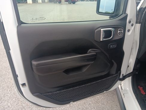 Used 2020 Jeep Wrangler Unlimited Sport AWD/4WD image 11