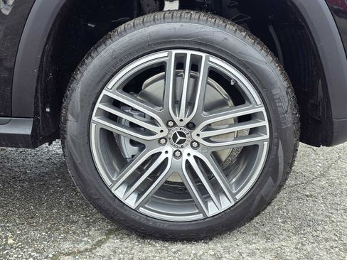 New 2026 Mercedes-Benz GLS 450 4MATIC image 9