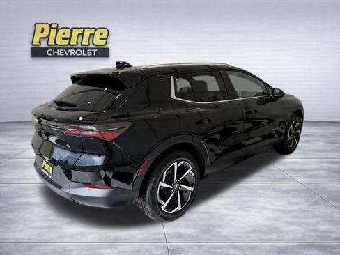 New 2026 Chevrolet Equinox EV LT image 6