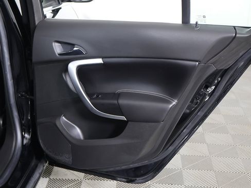 Used 2015 Buick Regal image 25