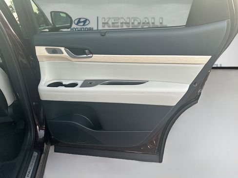 Certified 2024 Hyundai Palisade Limited image 30
