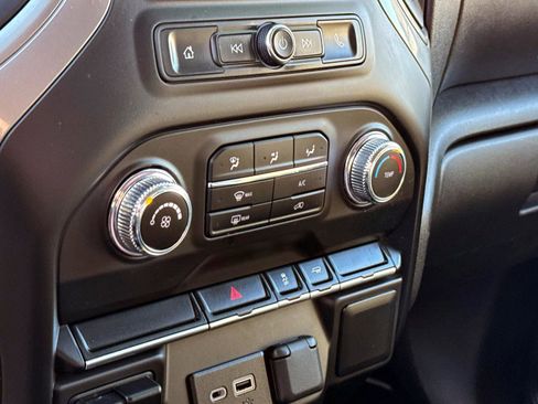 Used 2022 GMC Sierra 3500 Pro w/ Convenience Package image 15