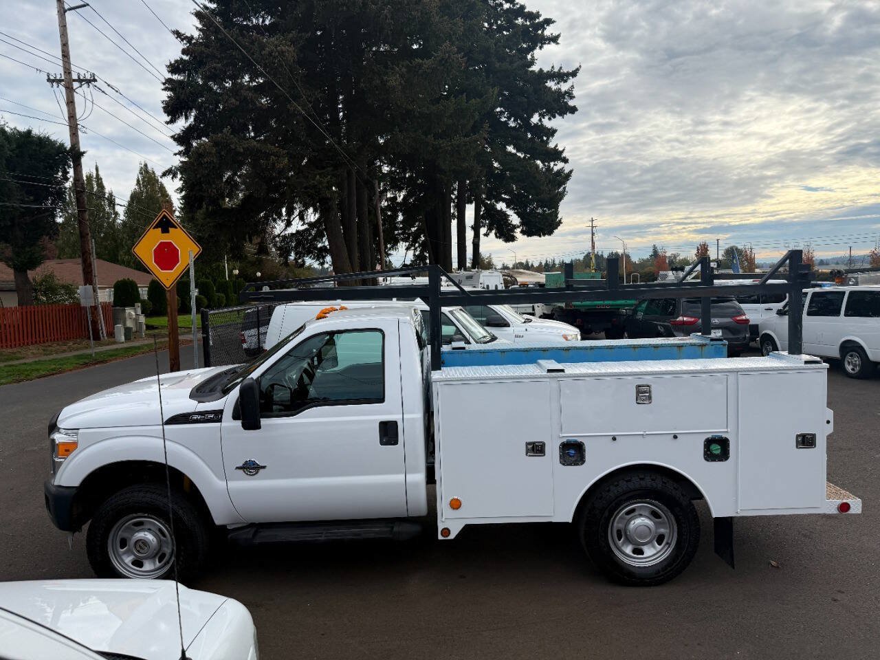 Used 2012 Ford F350 XL w/ Trailer Tow Pkg AWD/4WD image 3