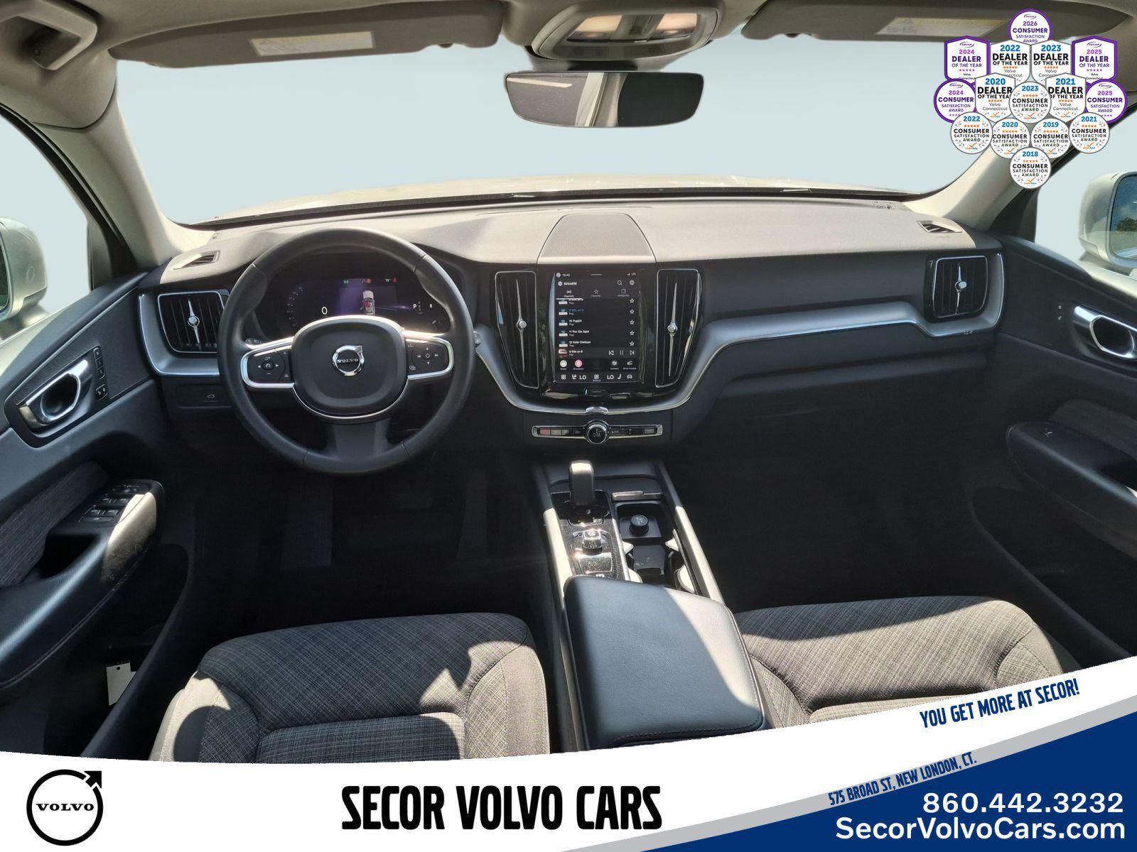 Used 2023 Volvo XC60 B5 Core AWD/4WD image 19