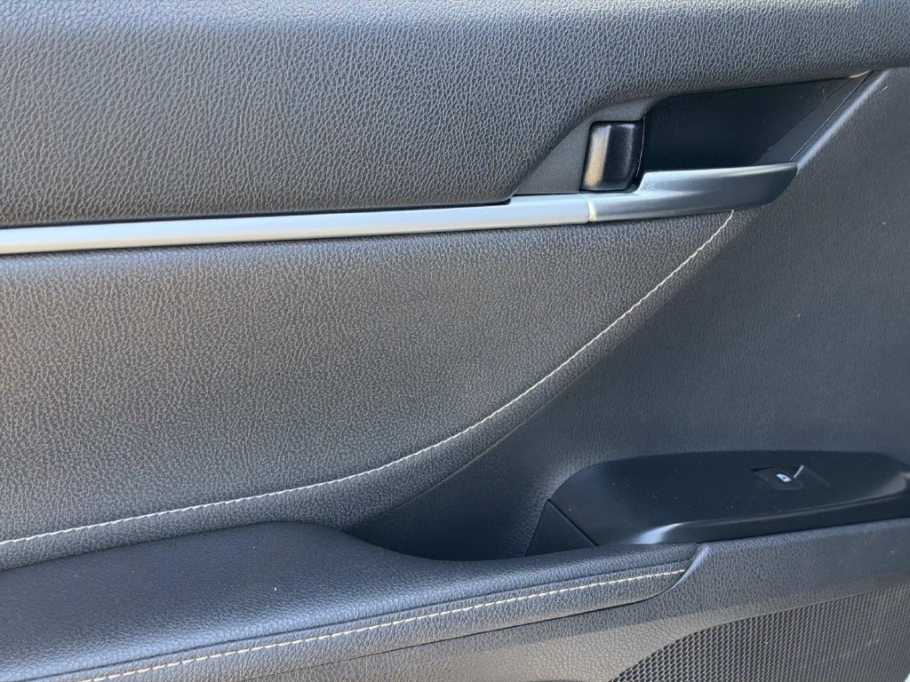 Used 2018 Toyota Camry XSE w/ Driver Assist Package FWD image 19