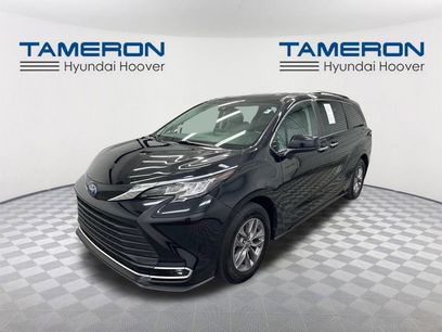 Used 2023 Toyota Sienna XLE