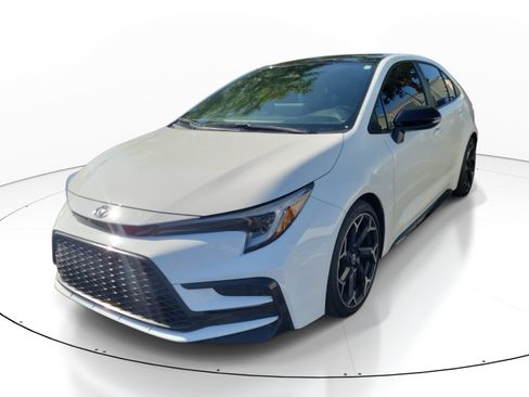 Used 2025 Toyota Corolla FX w/ Convenience Package FWD image 3