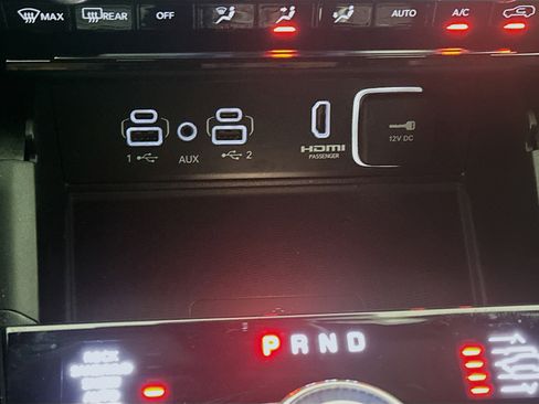 Used 2023 Jeep Grand Cherokee Overland w/ Advanced Protech Group III image 26