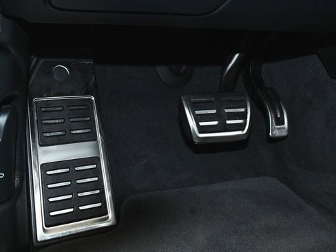 Used 2024 Audi SQ8 Premium Plus w/ Black Optic Package image 50