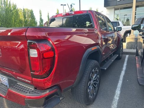 Used 2023 GMC Canyon Denali AWD/4WD image 11