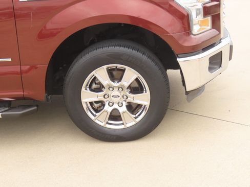 Used 2015 Ford F150 XLT w/ Equipment Group 302A Luxury RWD image 9