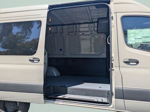 New 2025 Mercedes-Benz Sprinter 2500 image 7