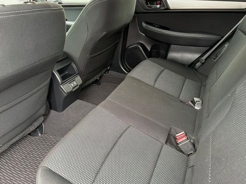 Used 2019 Subaru Outback 2.5i Premium image 12