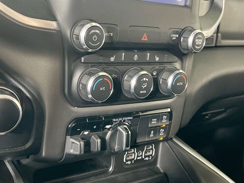 Used 2022 RAM 1500 Big Horn image 15