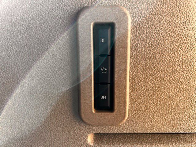 Used 2017 Lincoln Navigator L Select AWD/4WD image 20