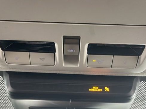 Used 2025 MAZDA MAZDA3 s image 43