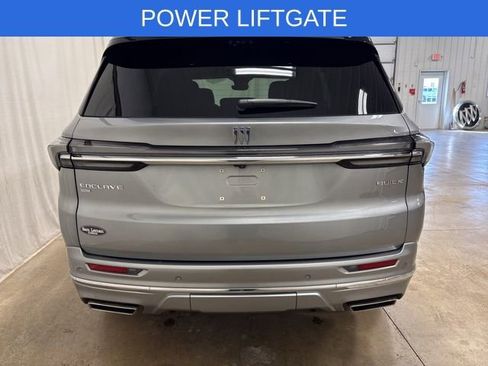 Used 2025 Buick Enclave Avenir w/ Super Cruise Package image 6