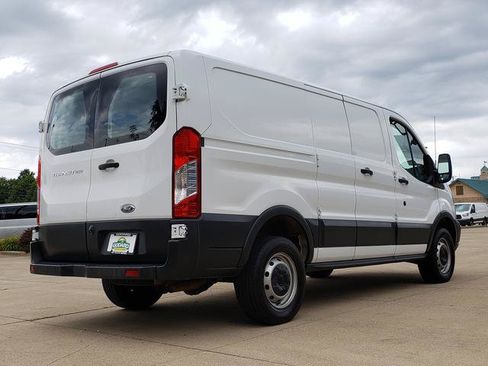 Used 2016 Ford Transit 250 130 Low Roof RWD image 6
