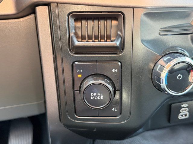 Used 2025 Ford F150 XLT w/ Equipment Group 301A Standard AWD/4WD image 27