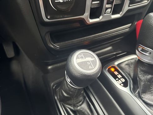 Used 2023 Jeep Wrangler Unlimited Sport AWD/4WD image 21