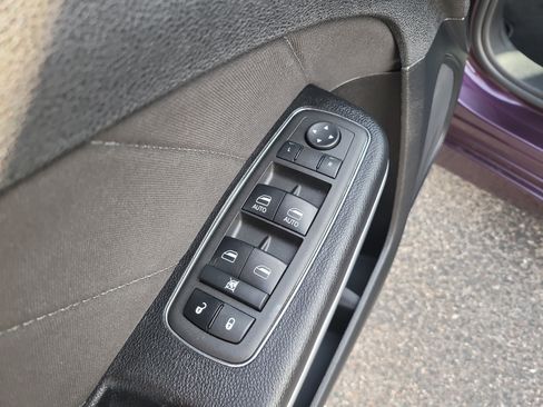 Used 2022 Dodge Charger Scat Pack RWD image 16