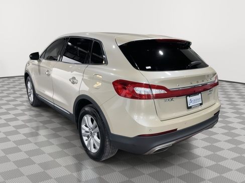 Used 2018 Lincoln MKX Premiere AWD/4WD image 9