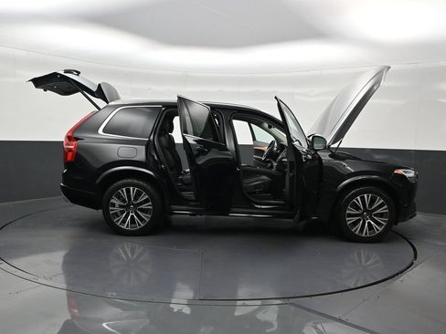 Used 2021 Volvo XC90 T6 Momentum AWD/4WD image 33