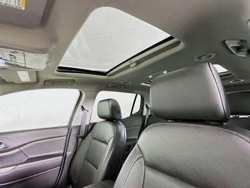 Used 2019 GMC Acadia SLT image 24