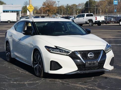 Used 2023 Nissan Maxima SV w/ Floor Mat Group image 24