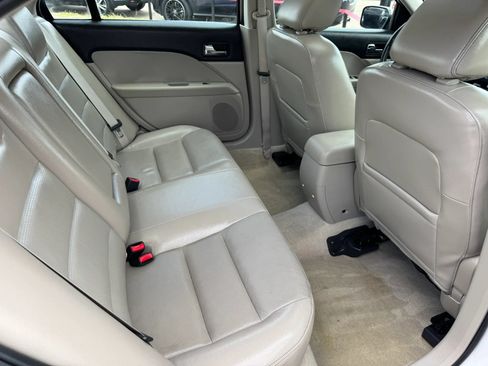 Used 2009 Ford Fusion SEL FWD image 26